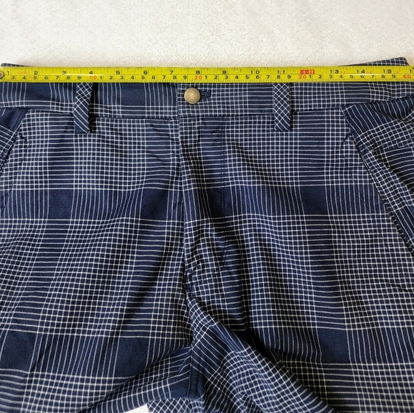 Lululemon Mens Shorts Blue Plaid 32" Waist 10" Inseam Casual Golf - Picture 3 of 8